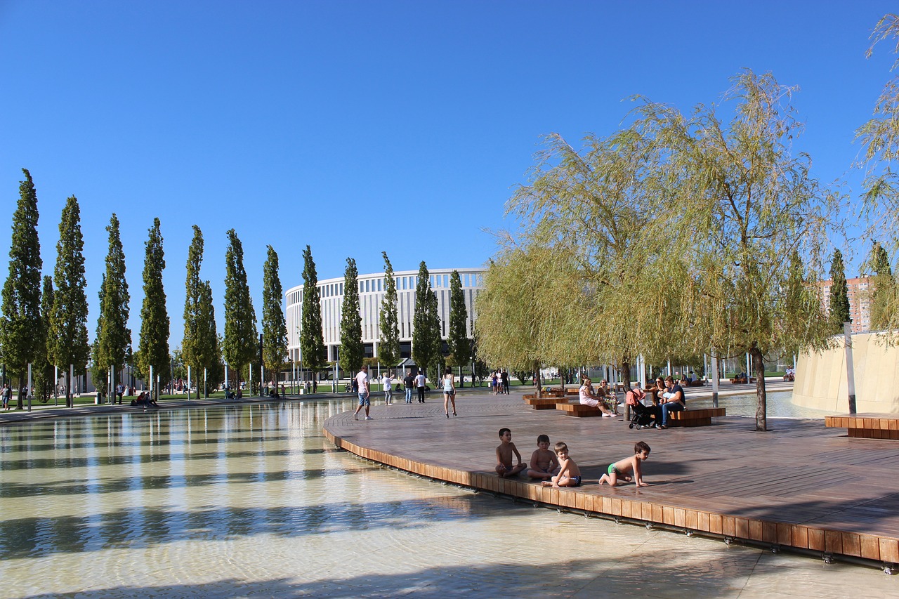 但如今他不 但如今他不